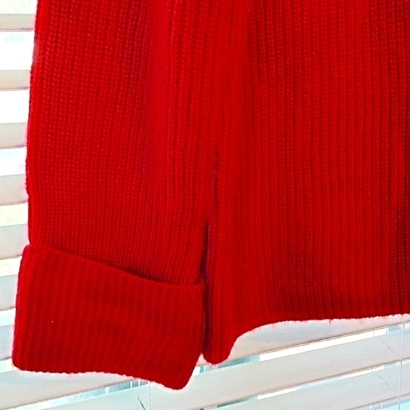 Liz Claiborne Woman's Rumba Red Golden Moments Turtle Neck Sweater, Size: M, NWT - Picture 2 of 8